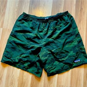 Patagonia Baggies 7” camo Medium